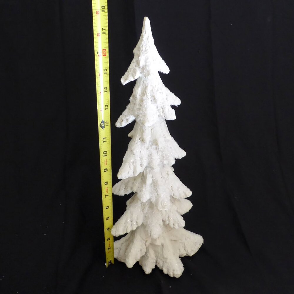 NEW 18” SNOW COVERED CHRISTMAS WINTER FOREST PINE TREE RESIN DECORATION - Picture 2 of 10